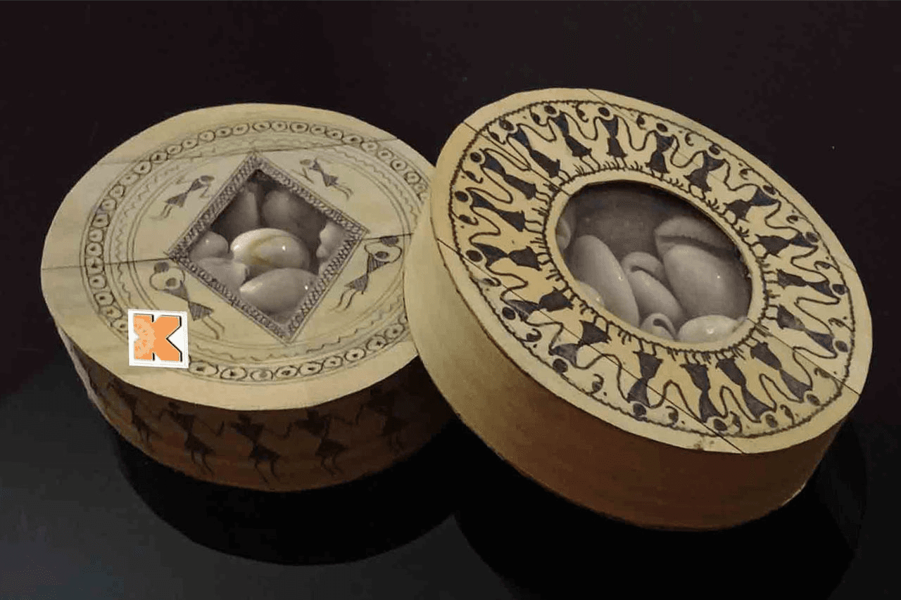 Footer tailwind section