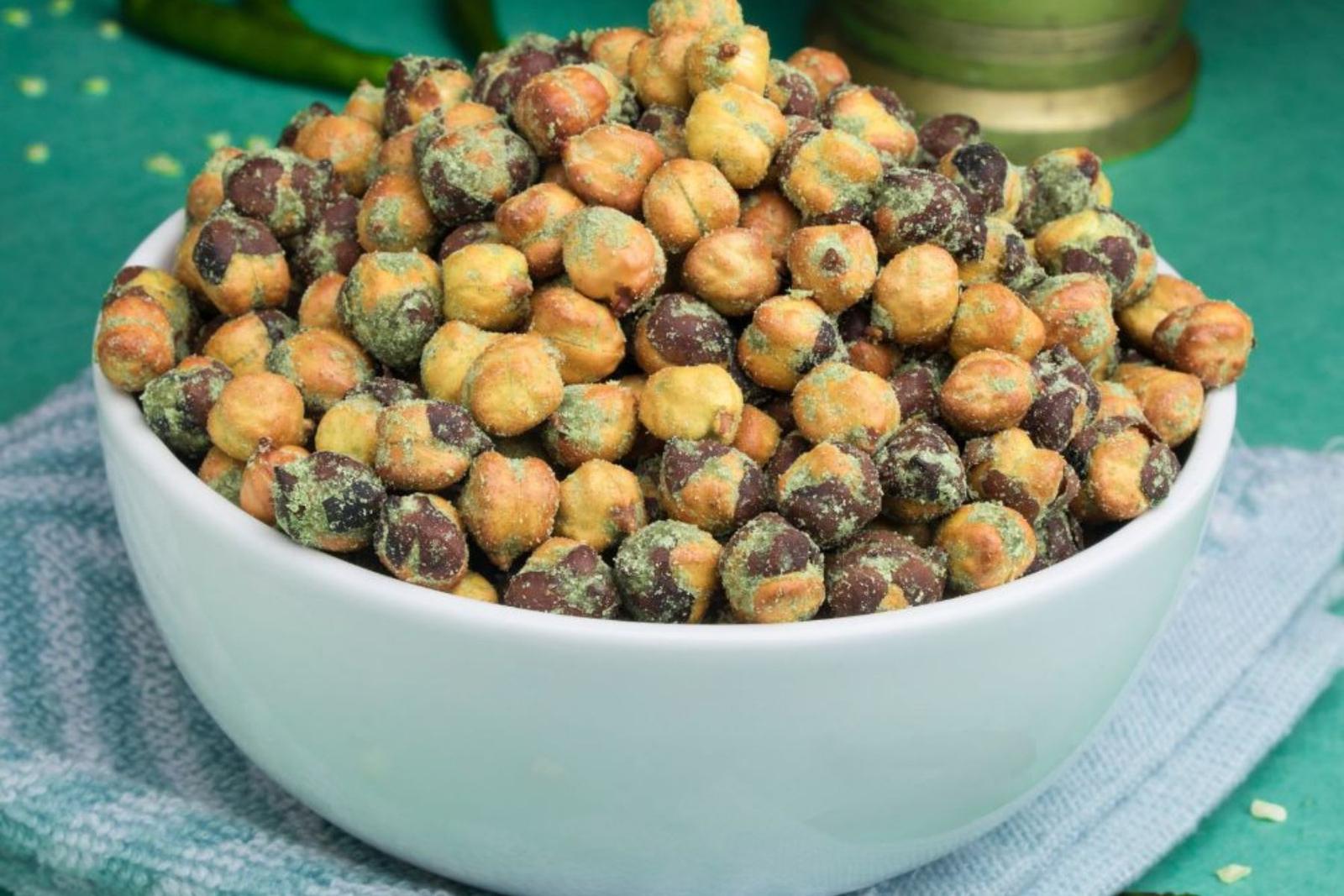 Dhananjay Green Chilli Chana