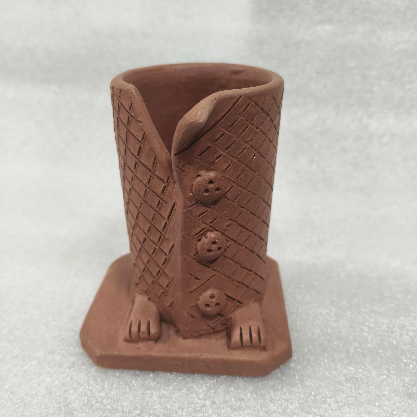 Pen stand-Sai Krupa MBG (Kolhapur)