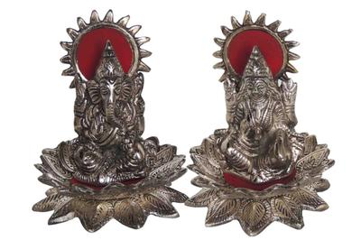 Aluminium Showpiece Lotus LG Silver Pair Statue