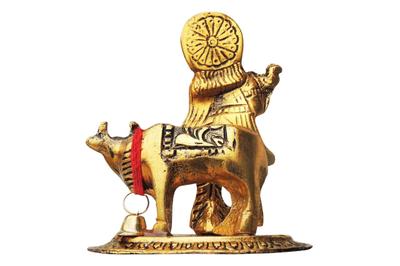 Aluminium Showpiece Cow Krishan Oval Base Statue