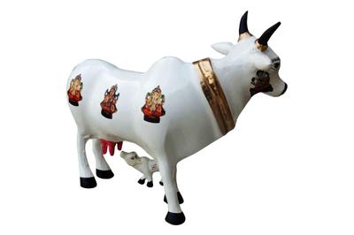 Showpiece Cow & Calf Statue In White