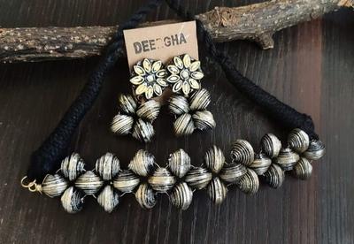 Paperbead Chocker-Pooja Dalvi