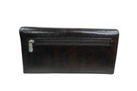 Female Clutch (jbs027)